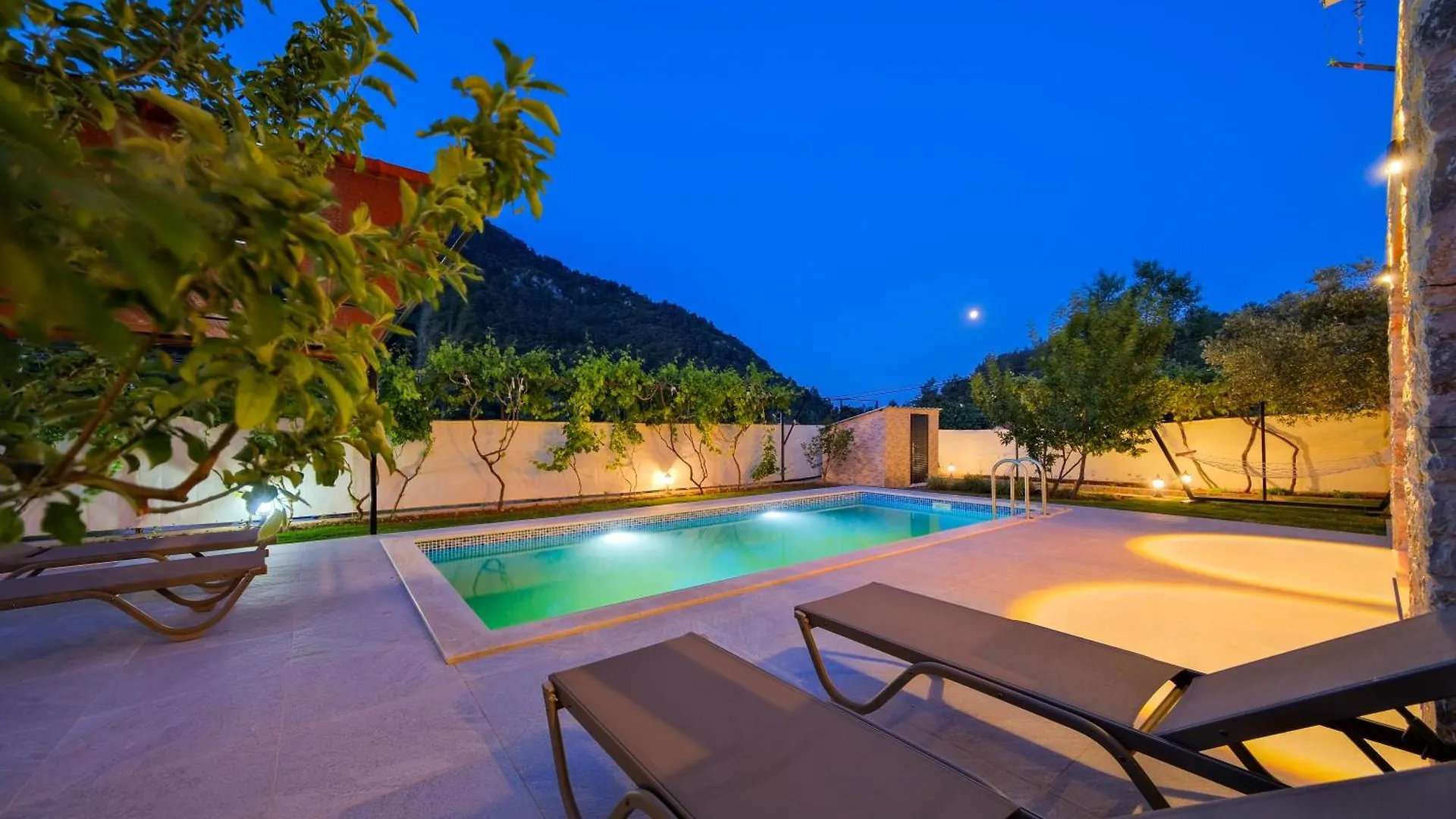 Villa Kizilbella 2, Lueks Havuzlu Korunakli Tas Villa Fethiye